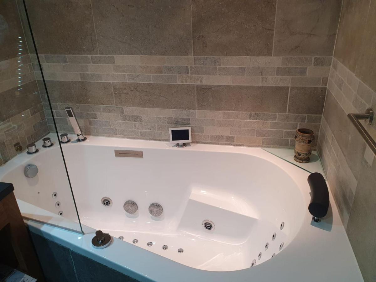 Chalet Ananda Avec Sauna, Baignoire Balneo Et Terrasse Chamonix Eksteriør bilde